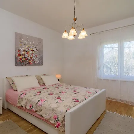 Apartment With A Parking Space Kastel Novi, - 20690
